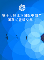 女仆开腿露出隐私